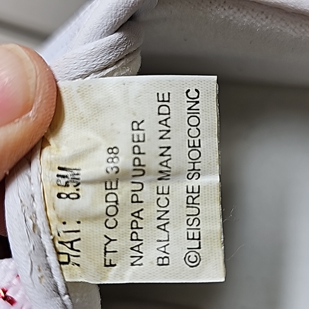 Sebastino Embroider Red Hat - Picture 9 of 10